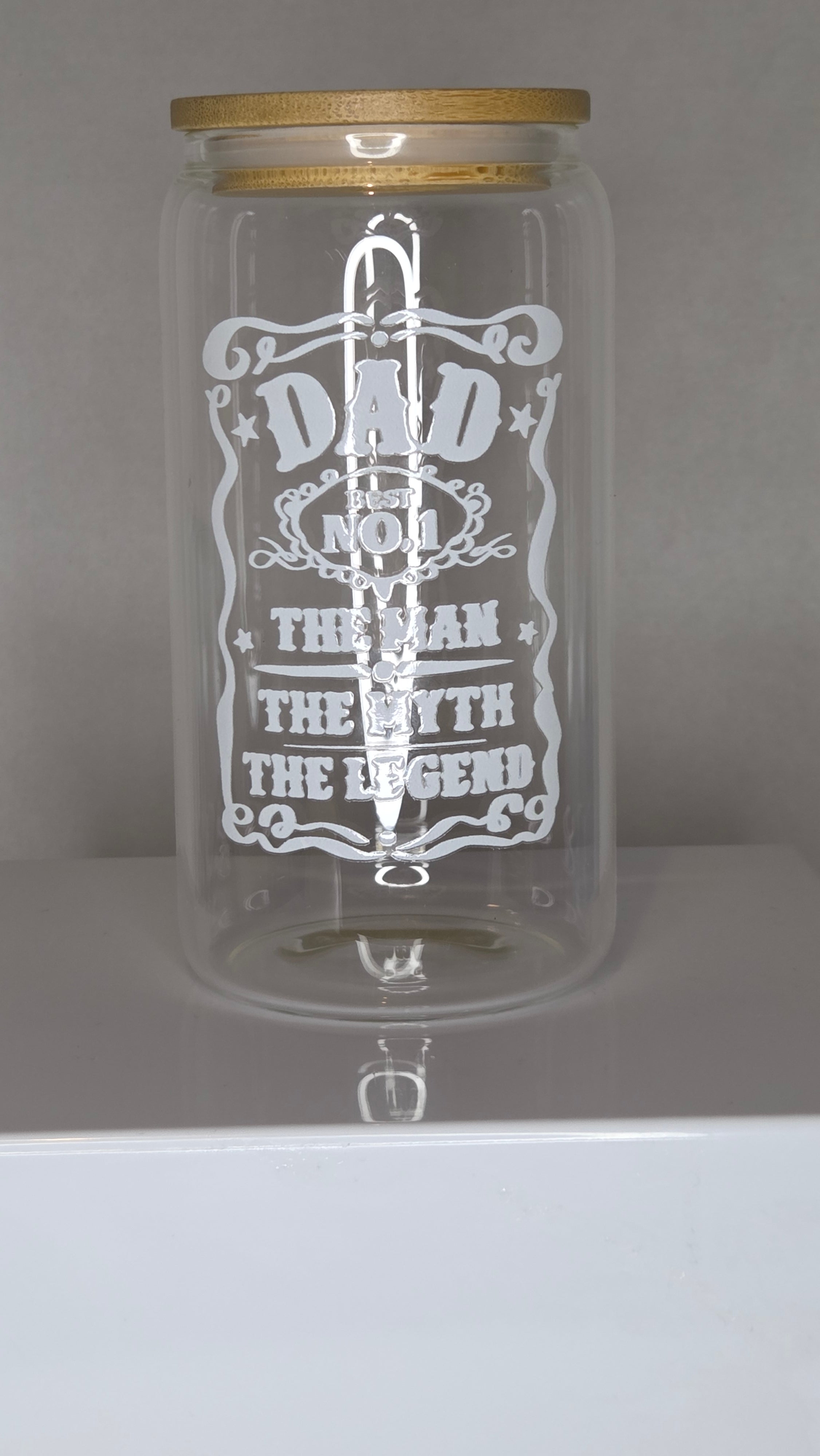 Glazen beker met bamboe deksel